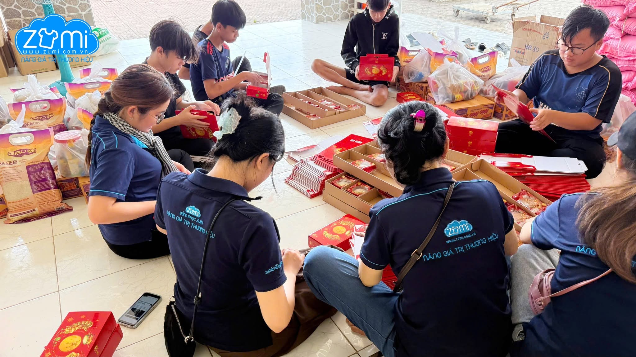 Đồng Phục Zumi Tổ Chức Đêm Hội Trăng Rằm Tại Vĩnh Long Đồng Phục Zumi Tổ Chức Đêm Hội Trăng Rằm Tại Vĩnh Long